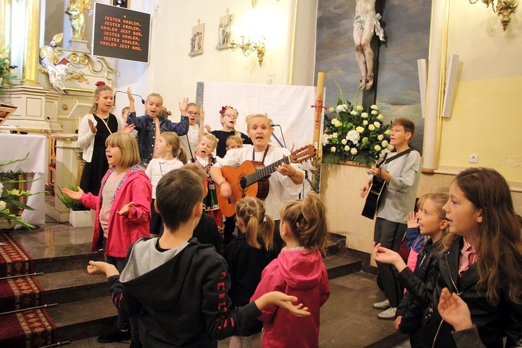 O. Jerzy Chrzanowski CP Honorowym Obywatelem Rawy Mazowieckiej - Msza św.