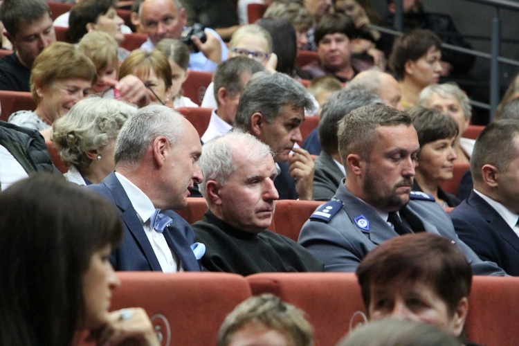 O. Jerzy Chrzanowski CP Honorowym Obywatelem Rawy Mazowieckiej - sesja RM