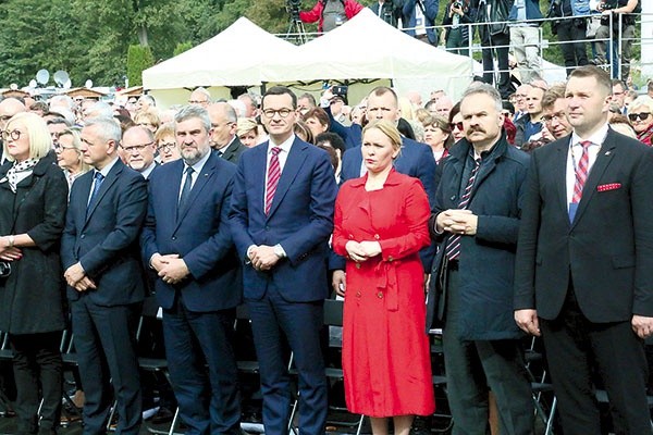 ►	Podczas uroczystości w Wąwolnicy premier Mateusz Morawiecki dziękował rolnikom za ich pracę.