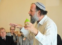 Rabin Boaz Pash o święcie Sukkot, dzień przed debatą z abp. Grzegorzem Rysiem