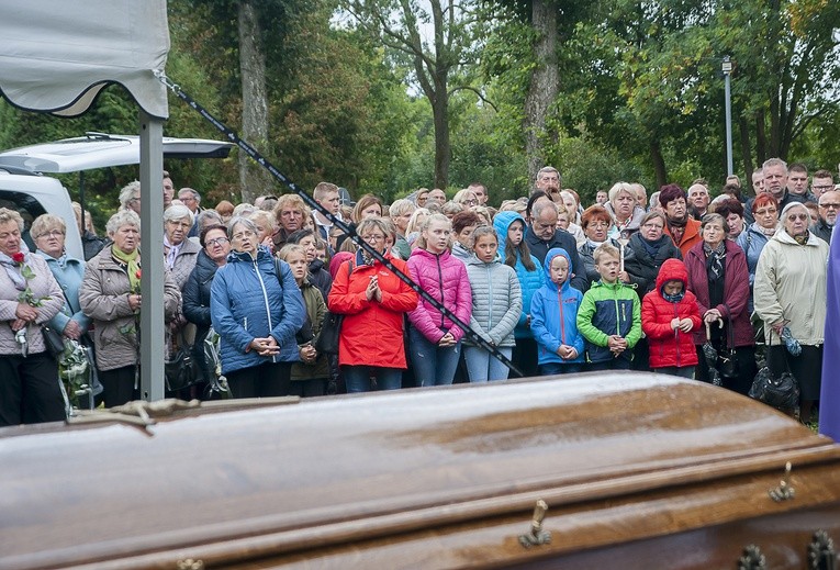 Pogrzeb ks. Jana Guzowskiego cz. 2