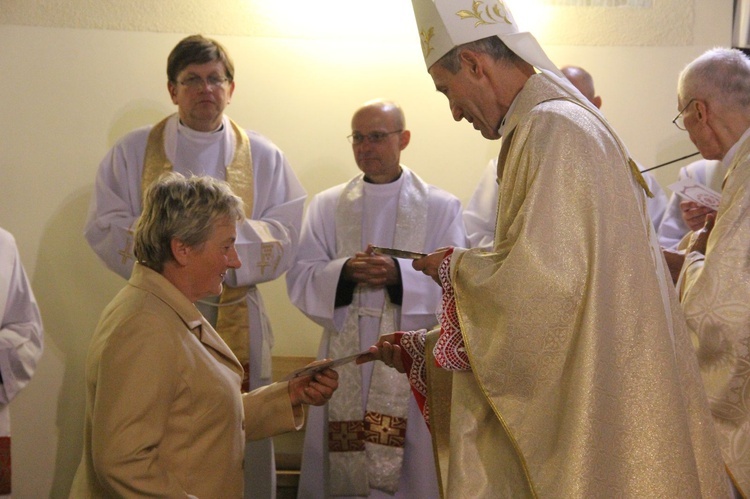 Pielgrzymka Arcybractwa Straży Honorowej NSPJ do Mikołajowic