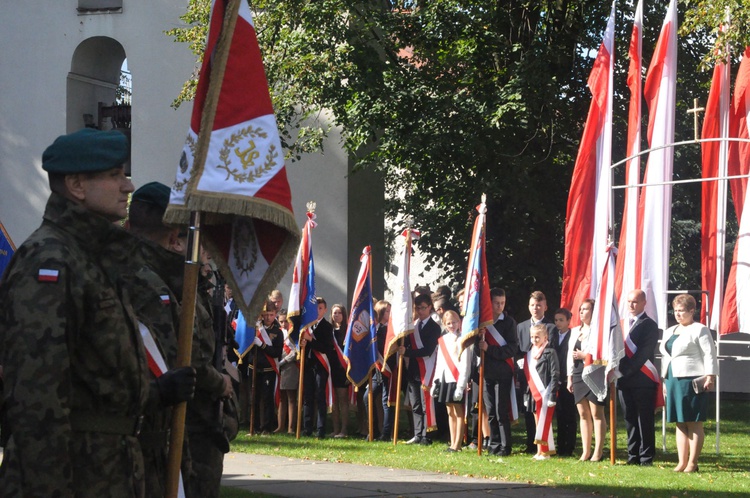 Patron szkoły w Podborzu