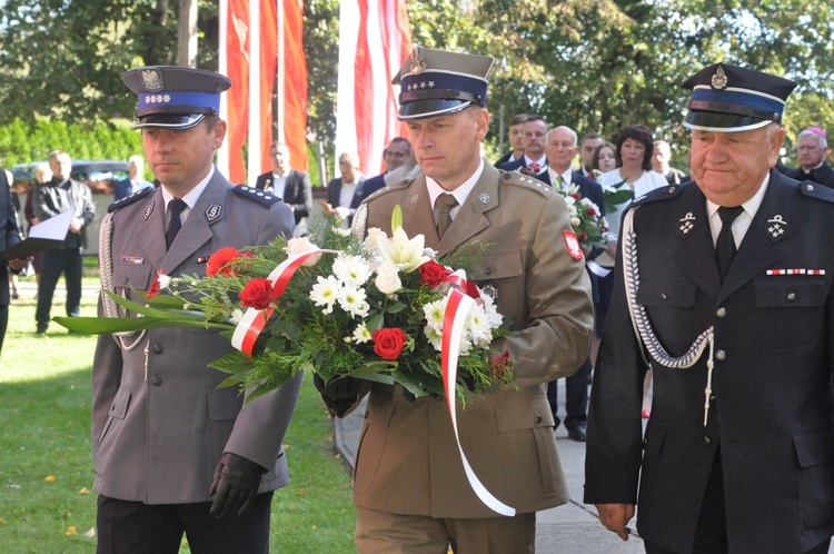 Patron szkoły w Podborzu