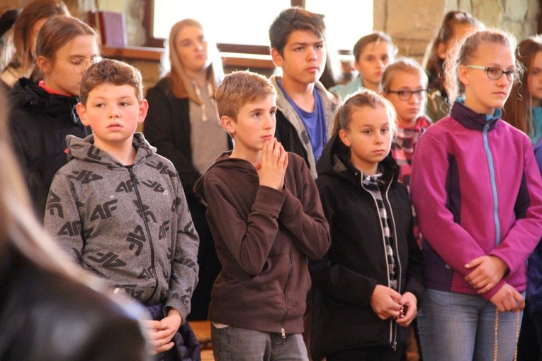 Pielgrzymka młodych z Ciężkowic na Jamną