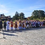 Męcina - obelisk ofiar wojen