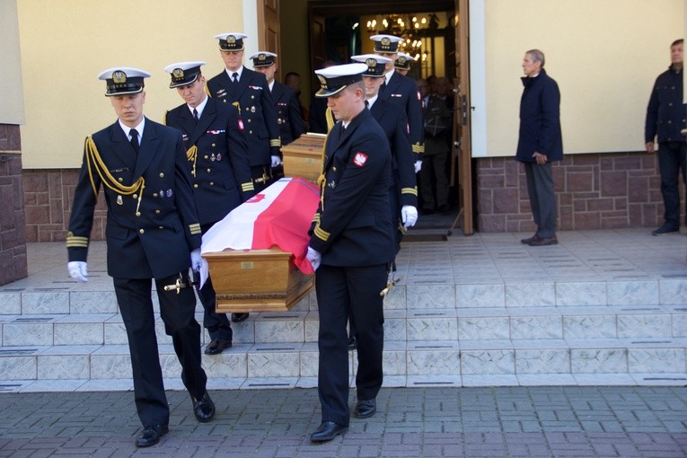 Testament admirała wypełniony