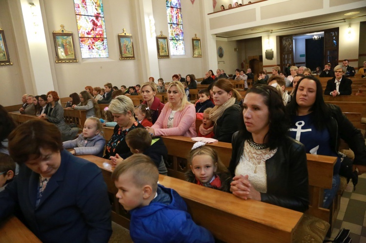 Borzęcin Dolny - nadanie imienia, otwarcie boiska