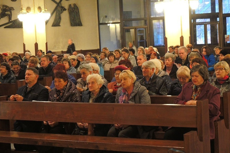 Róże Różańcowe diecezji w Bielsku-Białej