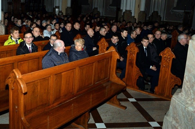 Modlitwa za synod i młodzież w Radomiu