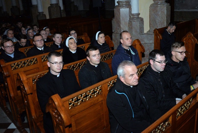 Modlitwa za synod i młodzież w Radomiu