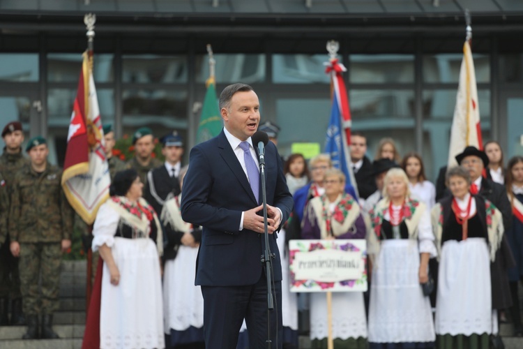 Spotkanie prezydenta Andrzeja Dudy z mieszkańcami Oświęcimia