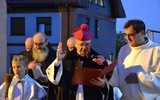 Krzyż u franciszkanów poświęcony