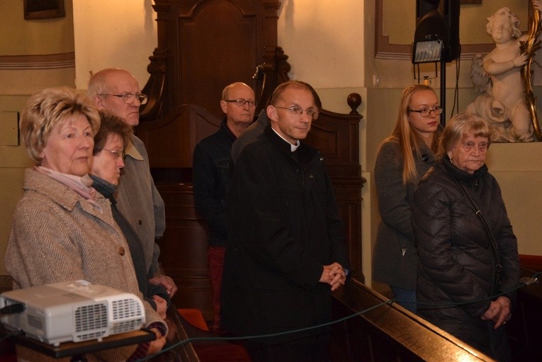 Koncert "Wolność krzyżami się mierzy" w Skierniewicach