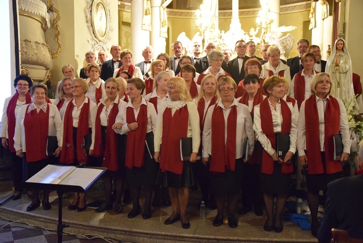 Koncert "Wolność krzyżami się mierzy" w Skierniewicach