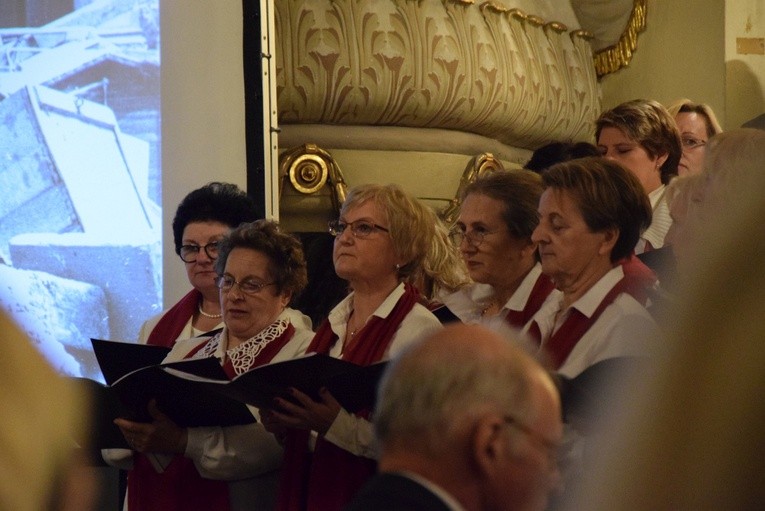 Koncert "Wolność krzyżami się mierzy" w Skierniewicach