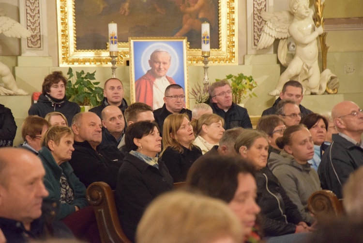 Koncert "Wolność krzyżami się mierzy" w Skierniewicach