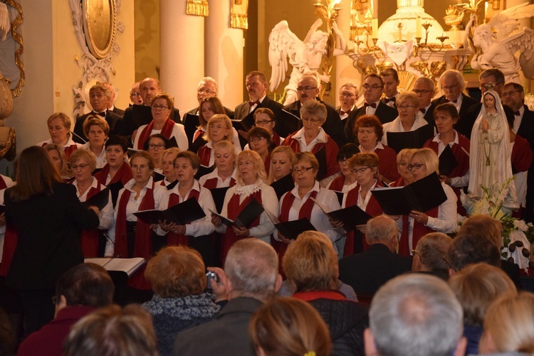 Koncert "Wolność krzyżami się mierzy" w Skierniewicach