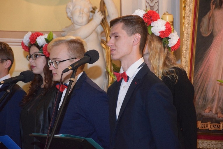 Koncert "Wolność krzyżami się mierzy" w Skierniewicach