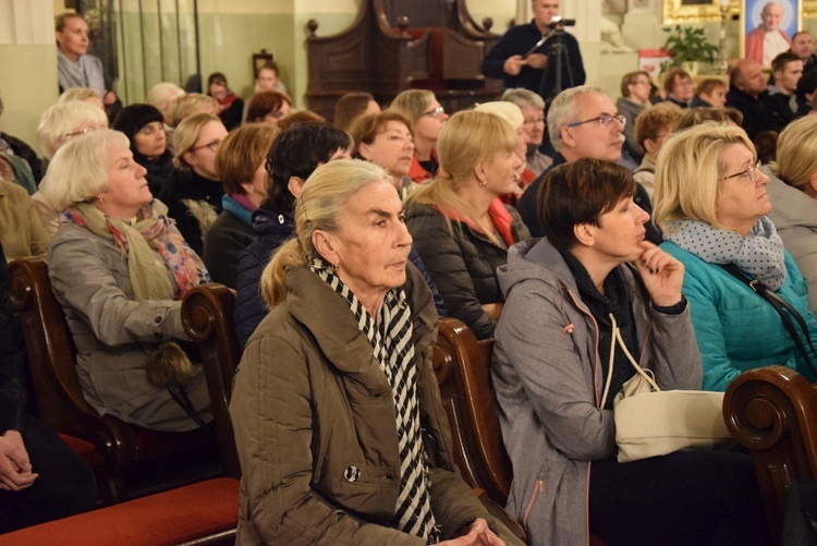 Koncert "Wolność krzyżami się mierzy" w Skierniewicach