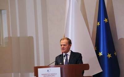 Tusk: Pojednanie najlepszym darem na 100-lecie niepodległości