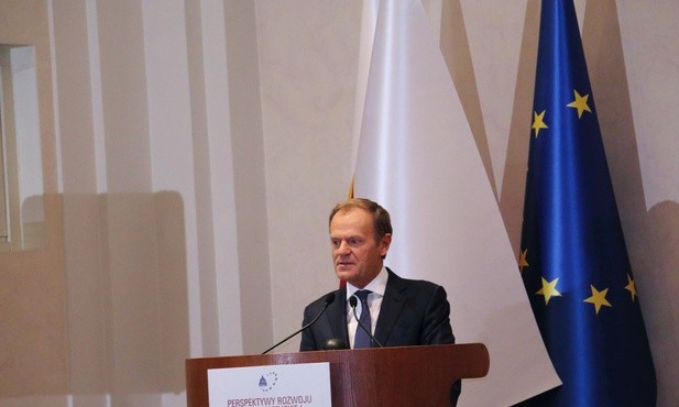 Tusk: Pojednanie najlepszym darem na 100-lecie niepodległości