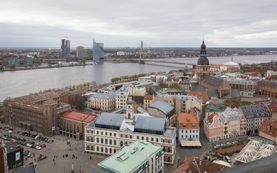 Łotysze wybierają parlament