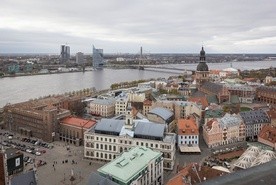 Łotysze wybierają parlament