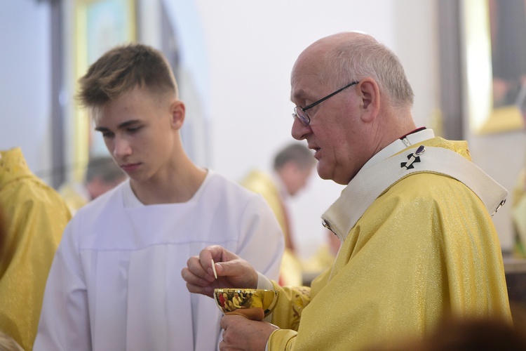 Poświęcenie kościoła pw. św. Faustyny Kowalskiej w Ostródzie