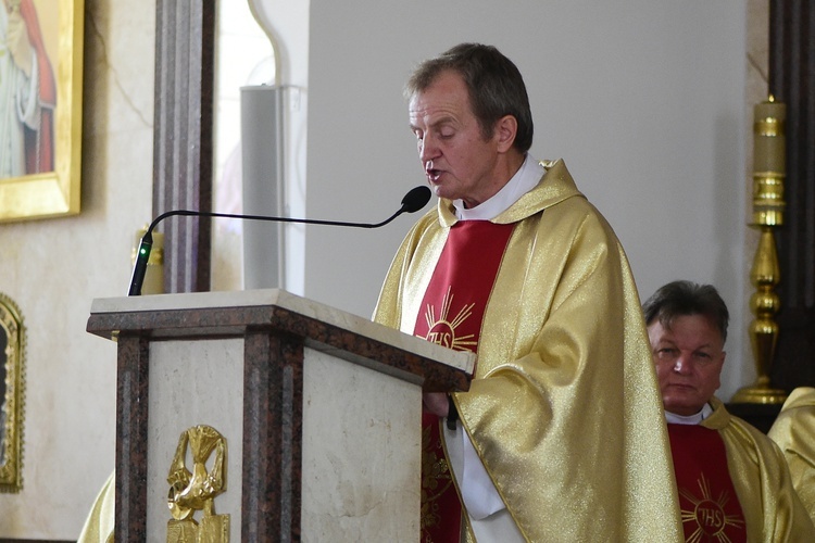 Poświęcenie kościoła pw. św. Faustyny Kowalskiej w Ostródzie