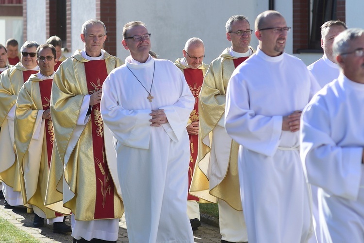 Poświęcenie kościoła pw. św. Faustyny Kowalskiej w Ostródzie