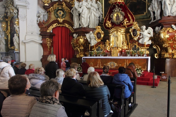 Żywy Różaniec u Matki