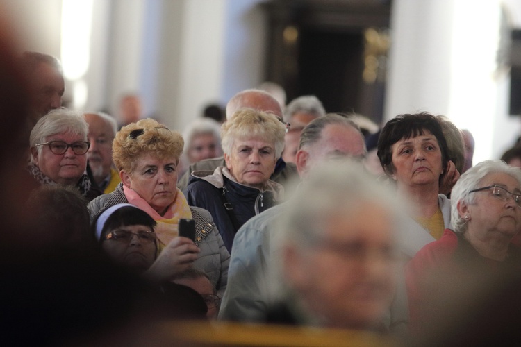 Żywy Różaniec u Matki