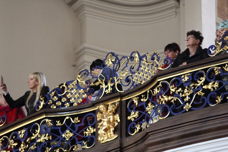 Żywy Różaniec u Matki