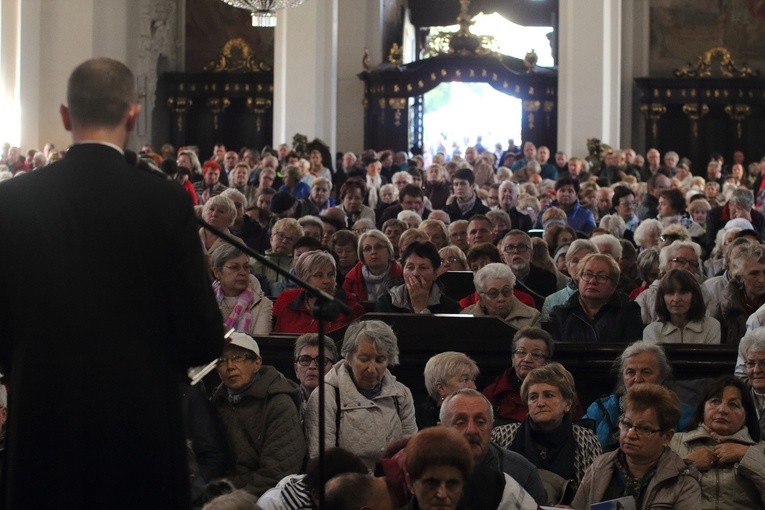 Żywy Różaniec u Matki