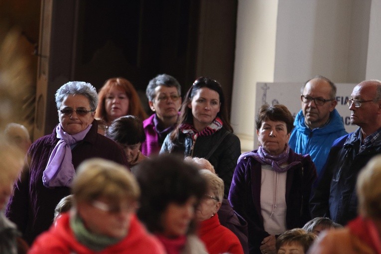 Żywy Różaniec u Matki