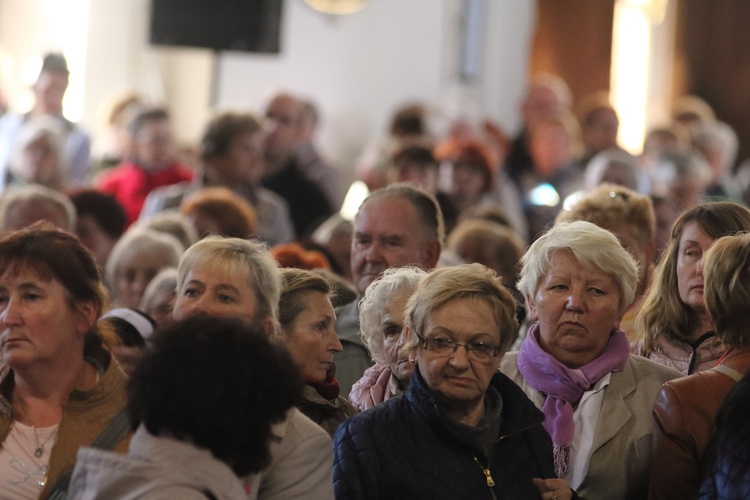 Żywy Różaniec u Matki