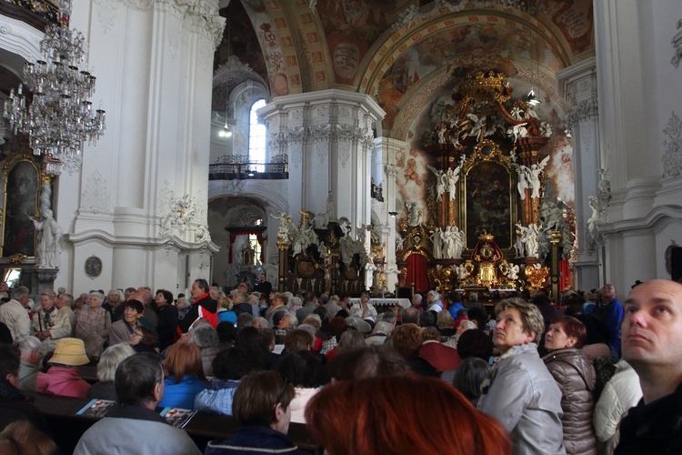 Żywy Różaniec u Matki