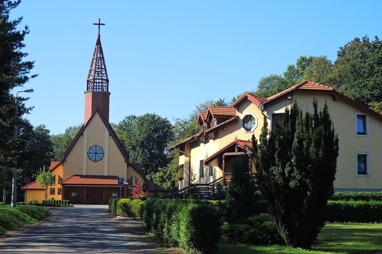 Kościół i probostwo na Górnym Borze