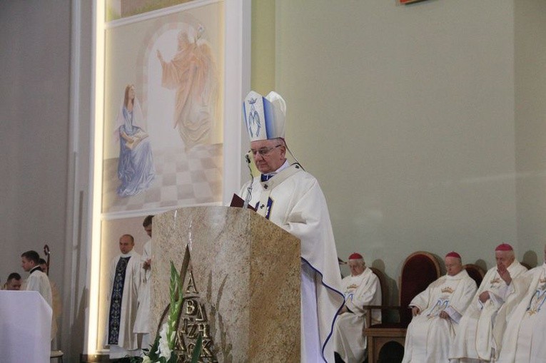 Rekoronacja obrazu MB Latyczowskiej