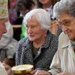 Pielgrzymka róż różańcowych do Barda Śląskiego