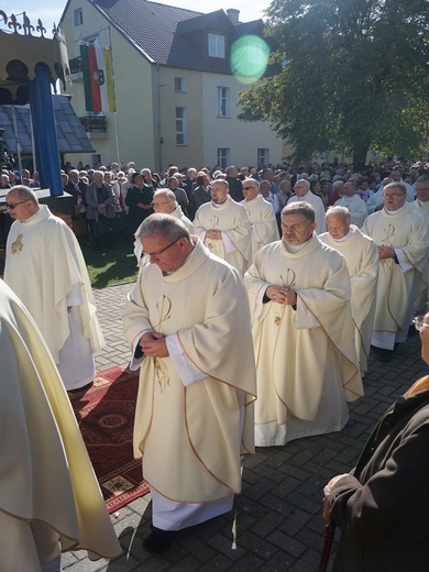 Różańcowa pielgrzymka do Rokitna