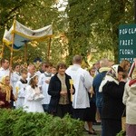 Procesja różańcowa w Wysokienicach