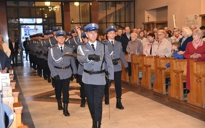 W uroczytości uczestniczyła Kompania Honorowa Samodzielnego Pododdziału Prewencji Policji z Płocka