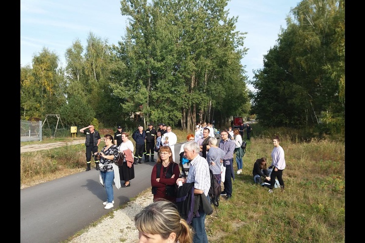 Z Chrząstawy Wielkiej do Nadolic Wielkich