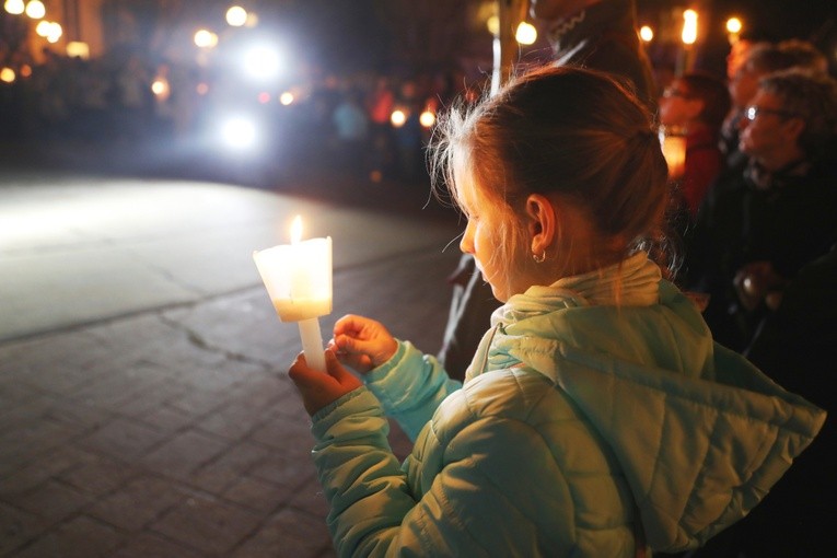 Różańcowa procesja w Czechowicach-Dziedzicach - 2018