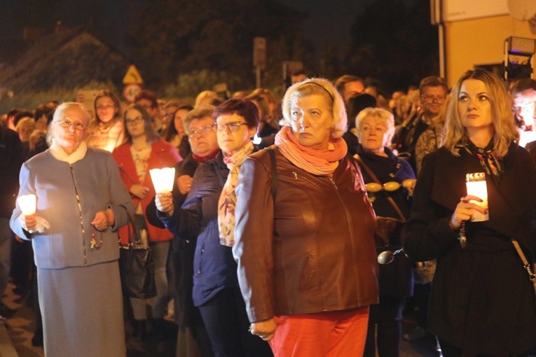 Różańcowa procesja w Czechowicach-Dziedzicach - 2018