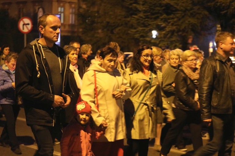 Różańcowa procesja w Czechowicach-Dziedzicach - 2018