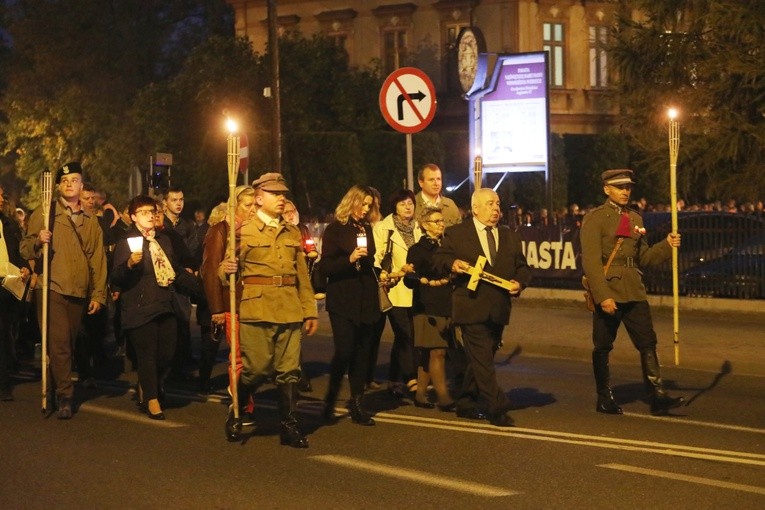 Różańcowa procesja w Czechowicach-Dziedzicach - 2018