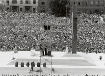 Pielgrzymka Jana Pawła II do Polski w 1979 r. była przełomowa dla całej Europy Środkowo-‑Wschodniej.